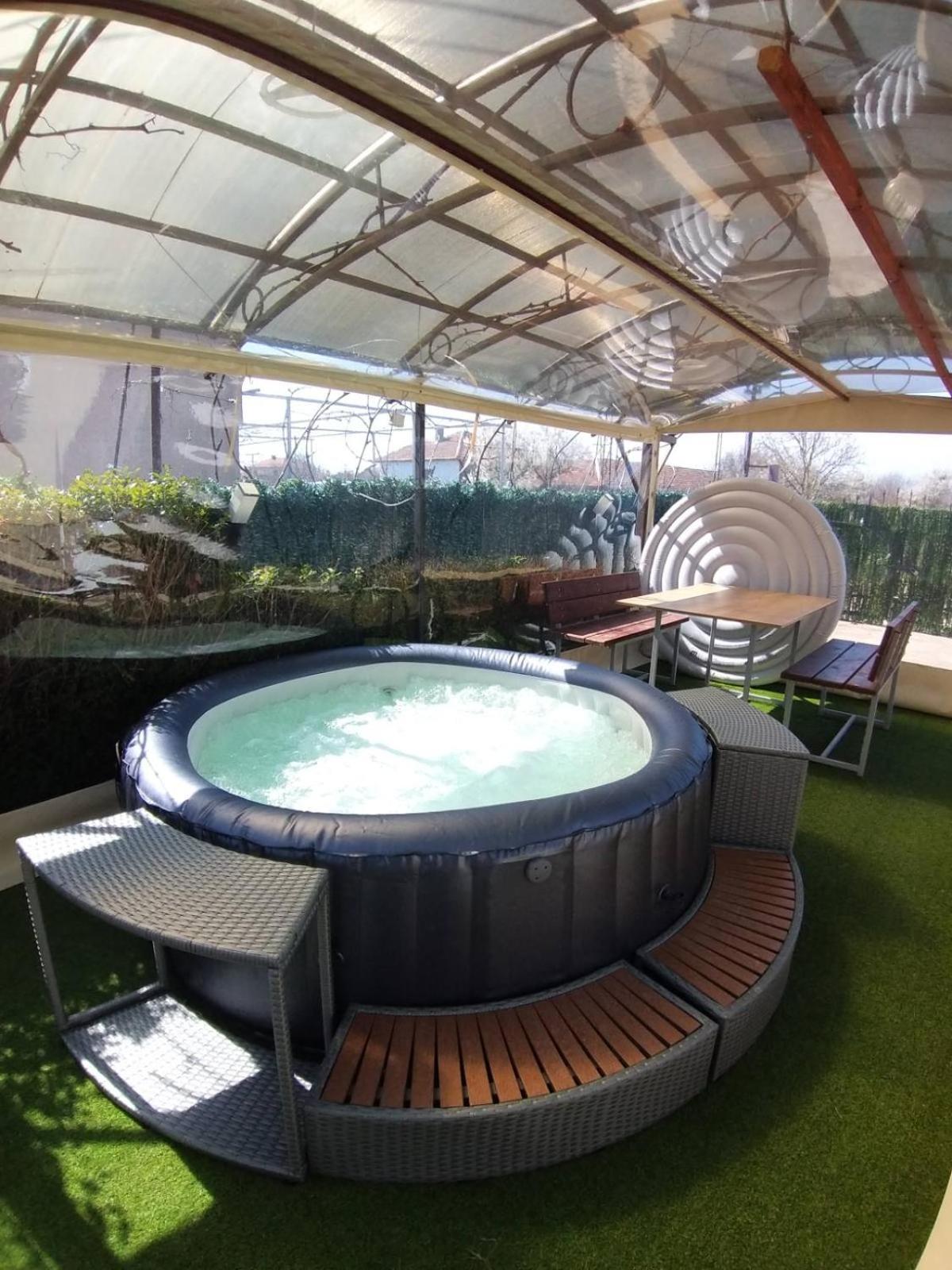 Guest House Valiland Balgarevo Bagian luar foto