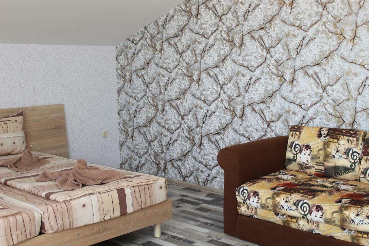 Guest House Valiland Balgarevo Bagian luar foto