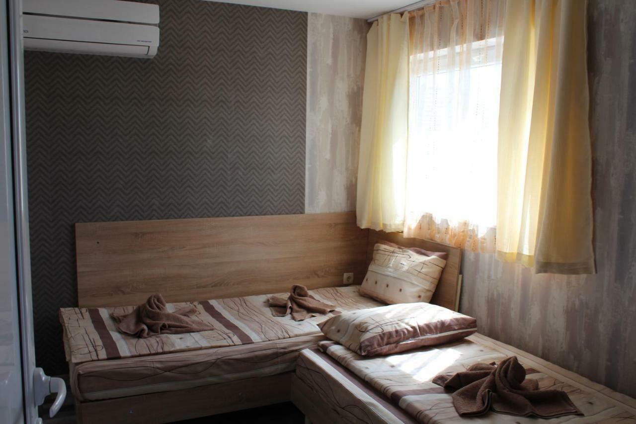 Guest House Valiland Balgarevo Bagian luar foto